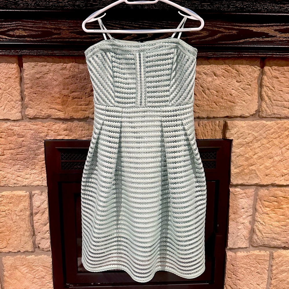 Bundle 3 for $23 || New York & Company strapless seafoam green dress, pockets 12
